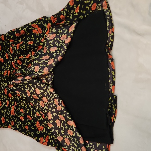 Everly tiered ruffled spaghetti strap tunic - Picture 2 of 6